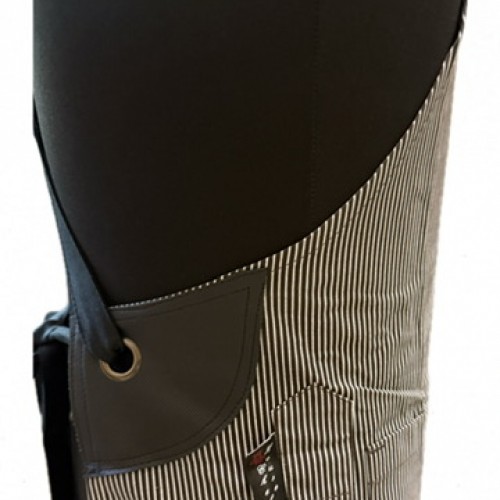 ΠΟΔΙΑ ΧΙΑΣΤΙ ΜΕ ΧΟΝΤΡΟ ΥΦΑΣΜΑ ΚΑΦΕ ΜΕ ΛΕΥΚΗ ΡΙΓΑ ΜΕ ΤΣΕΠΕΣ ΚΑΙ ΜΑΥΡΕΣ ΛΕΠΤΟΜΕΡΕΙΕΣ